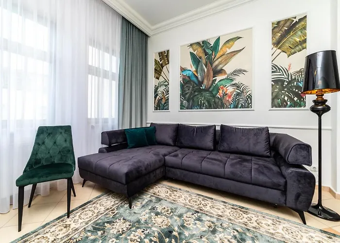 Trzy Gracje - Monte Cassino by OneApartments